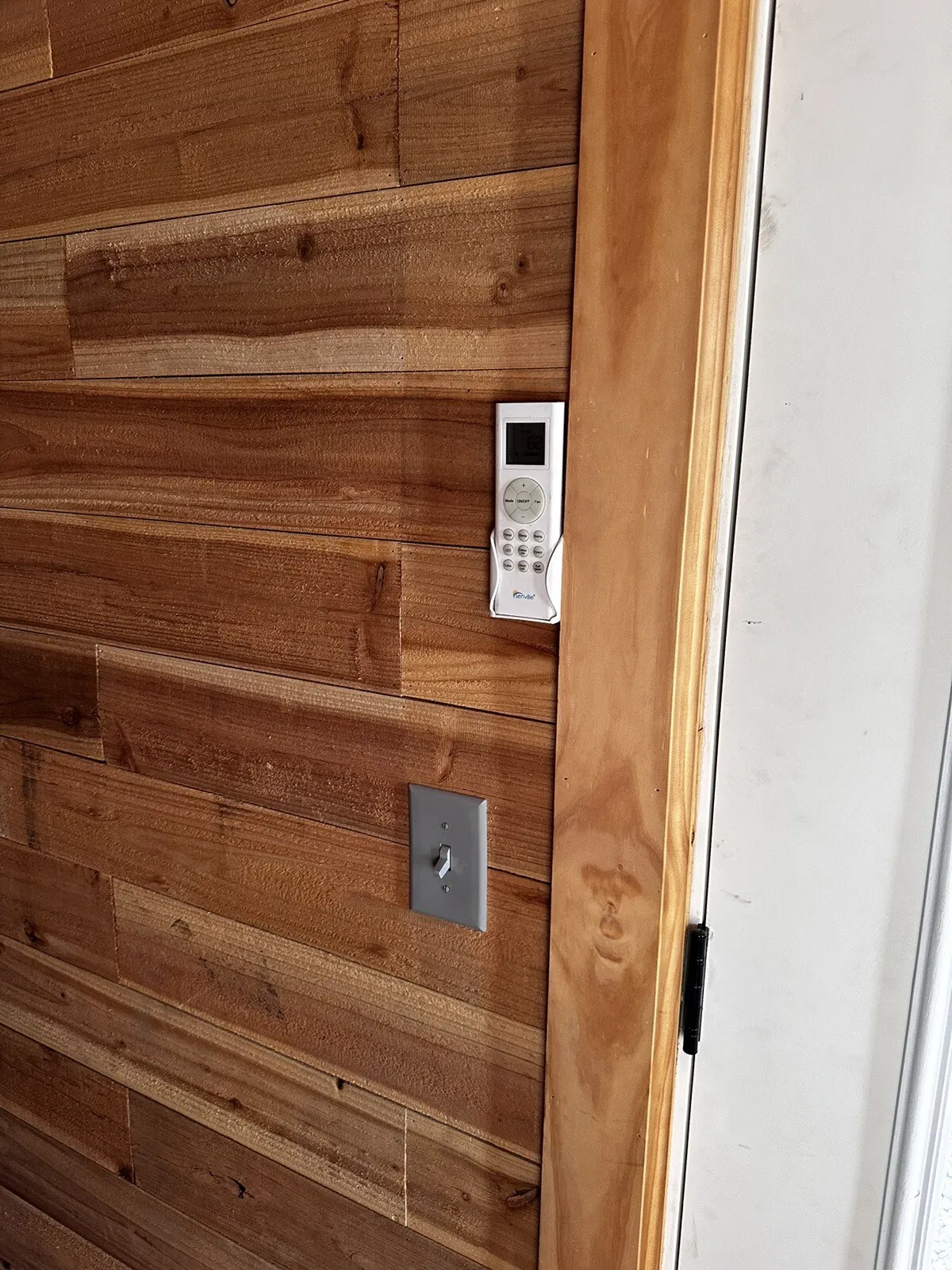 20 ft shipping container office solar off grid11.webp